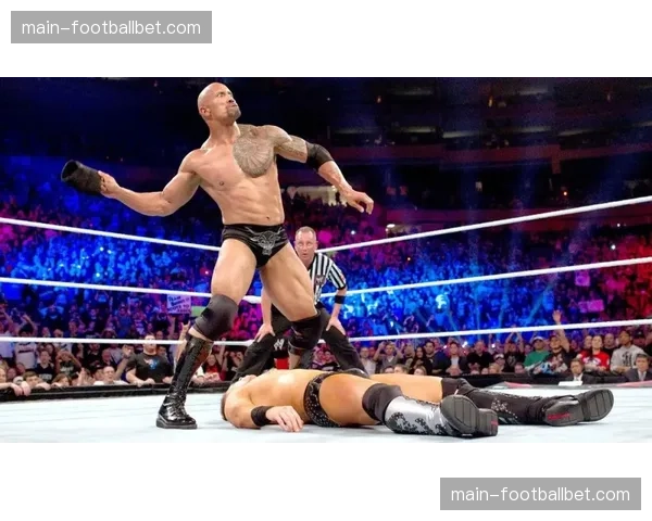 WWE NXT:新星罗伊斯·基斯完成擂台首秀,击败贝托 WWE NXT:新星罗伊斯·基斯完成擂台首秀,击败贝托